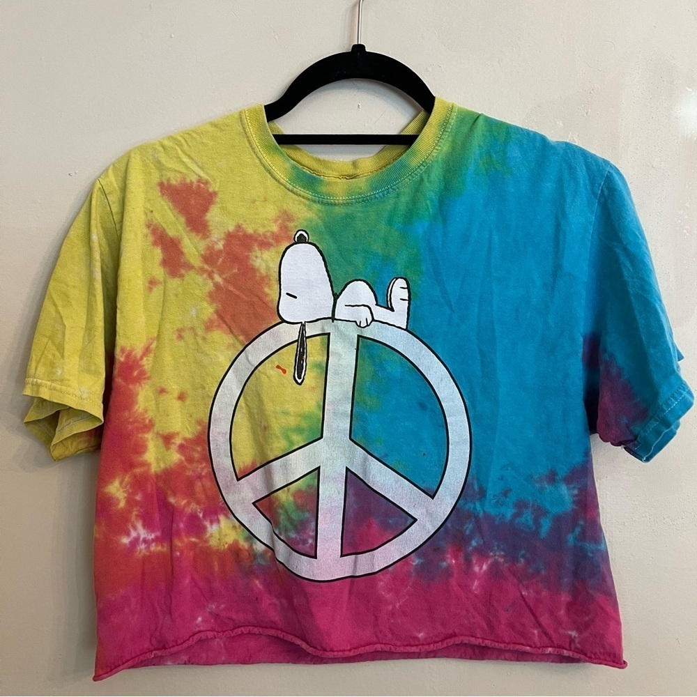 Snoopy Peanuts Peace Sign Tie Dye Crop T Shirt Size S